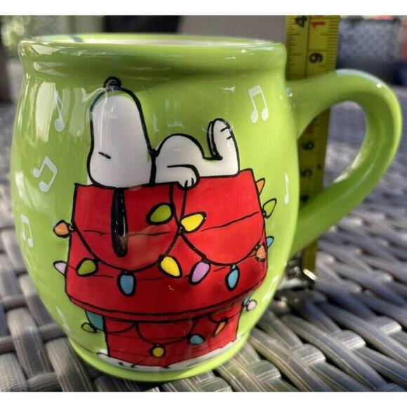 Snoopy Mug Peanuts Worldwide Doghouse with Lights and Music Notes Green 3.5" - Picture 3 of 6
